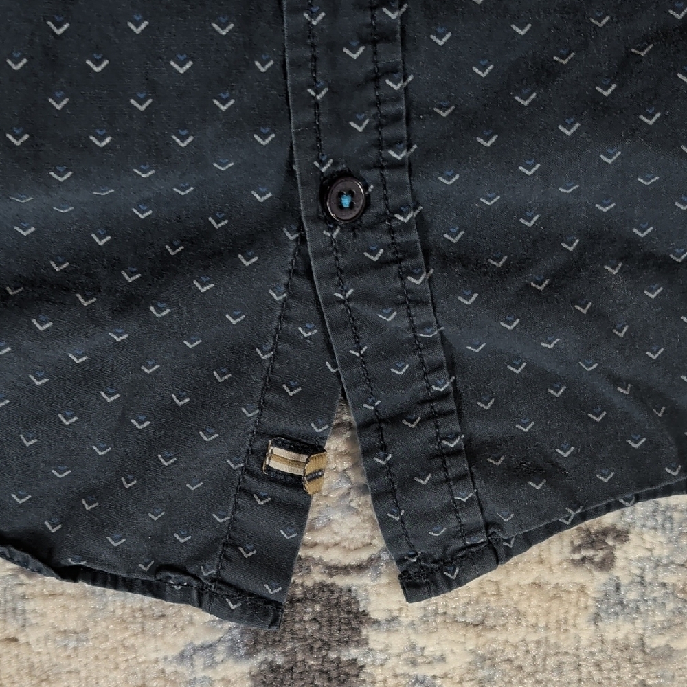 Native Code Short Sleeve Button Up Shirt Black Pr… - image 4